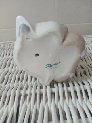 Figura Zaphir (Lladró) Niña con Muñeca y cuna