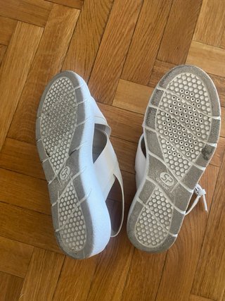 Sandalias Geox Talla 38 Blancas