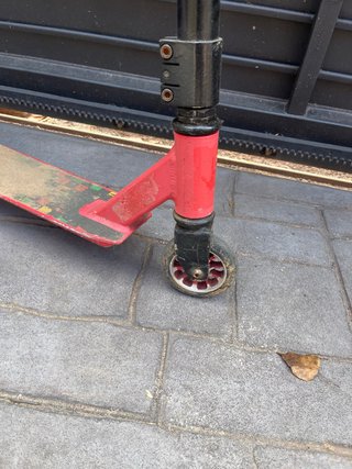 Patinete infantil rojo