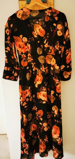 Vestido Zara floral talla S