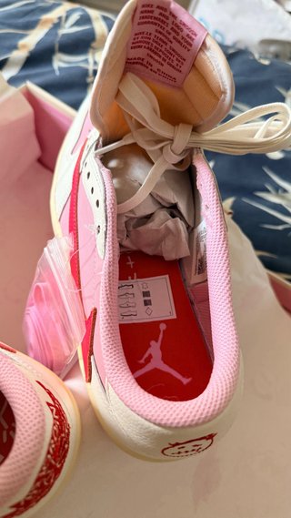 Air Jordan 1 Low x Travis Scott Tropical Pink