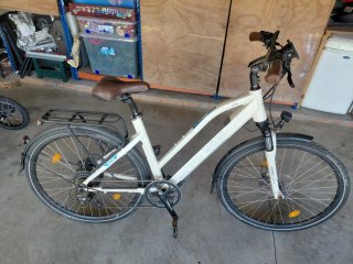 Bicicleta NCM Milano 28 Trekking E-Bike 48V