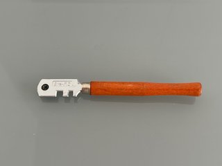 Cortador de vidrio con mango de madera