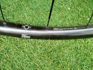 Rueda Mavic Crossmax 29 Eje 9mm
