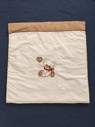Set cuna ovalada recién nacido con colchón y ropa
