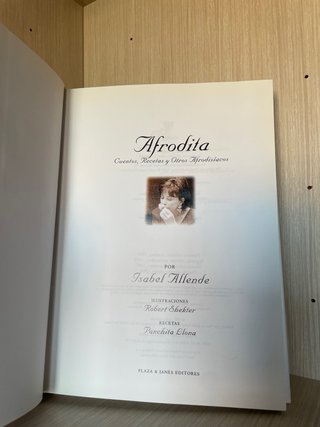 Afrodita Cuentos, Recetas y Otros. Isabel Allende