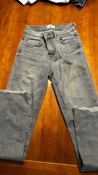 Pantalones campana ONLY grises talla XS