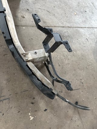 Traviesa Delantera BMW E60 E61