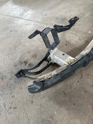 Traviesa Delantera BMW E60 E61