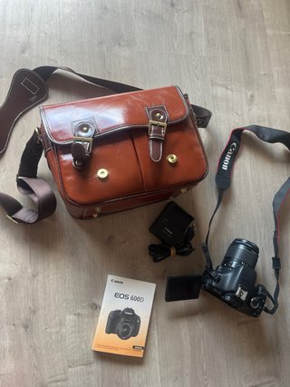 Canon EOS 600D con bolso