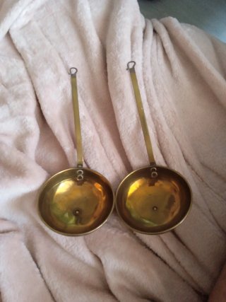 Cazos de latón vintage, set de 2