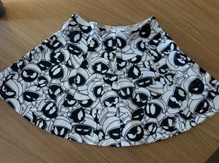 Falda Looney Tunes de Marvin el Marciano