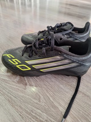 Botas de fútbol Adidas F50 niño