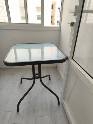 Mesa cristal negra metal