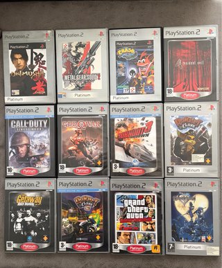 Lote Indivisible de 12 Juegos PS2 Version Platinum