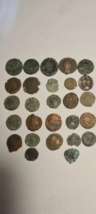 27 Monedas Bajo Imperio Romano