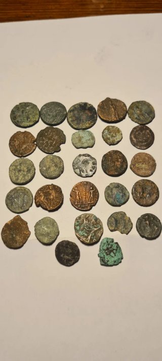 27 Monedas Bajo Imperio Romano