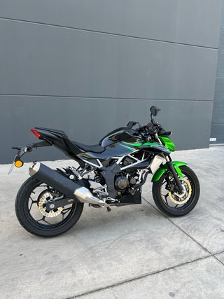 Kawasaki Z125 2024 · Excelente estado · Abs
