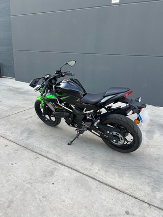 Kawasaki Z125 2024 · Excelente estado · Abs