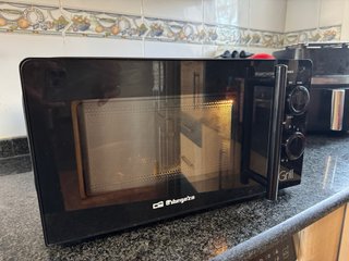 Microondas Orbegozo Grill Negro