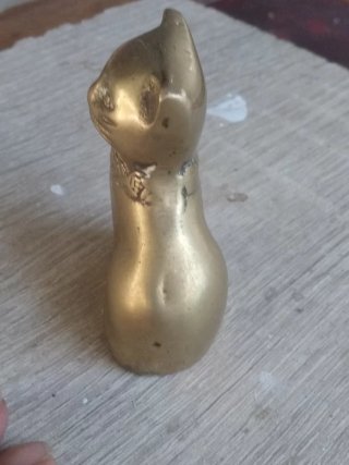 Gato de bronce miniatura