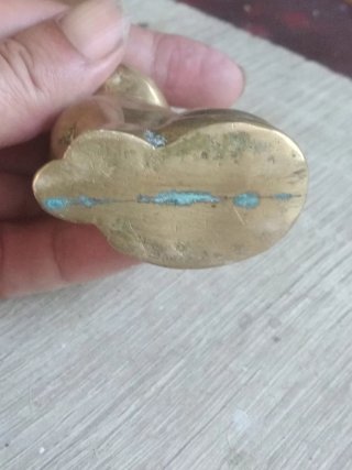 Gato de bronce miniatura