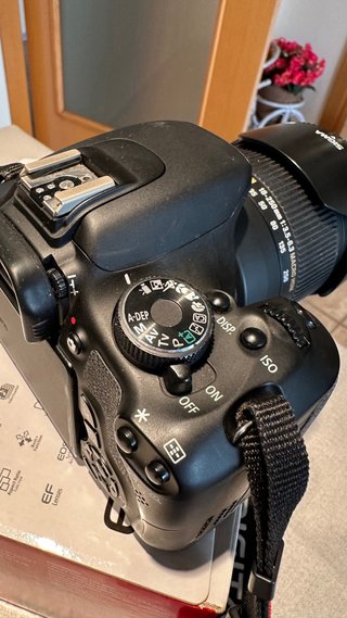 Camara Canon EOS600d 18-55 +objetivo 18-250