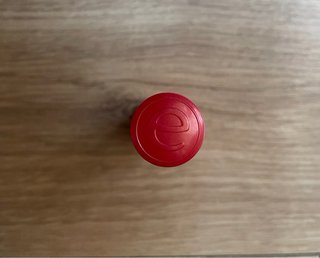Barra de labios essence roja