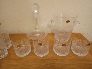 Elegant set di cristalleria Bohemia intagliata