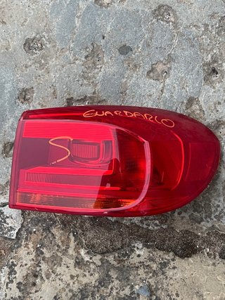 Piloto Trasero Derecho Tiguan 2012