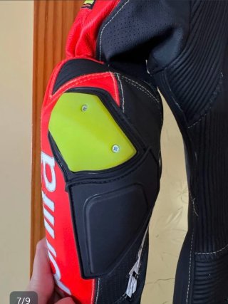 Mono Vipers 1 pieza Chesterfield Aprilia