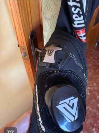 Mono Vipers 1 pieza Chesterfield Aprilia