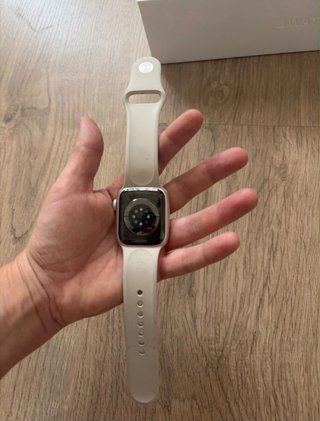 Apple Watch Series 8 41mm GPS Starlight