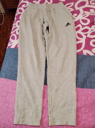 Pantalón chándal Adidas gris jaspeado