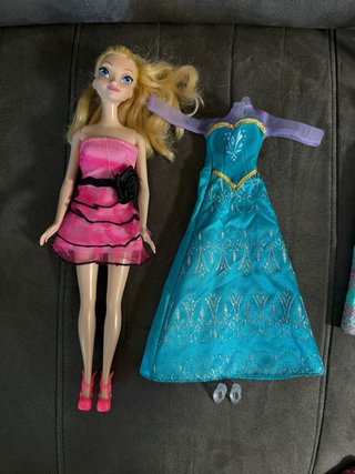Muñecas Elsa y Anna
