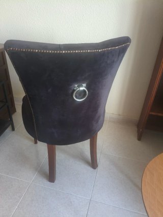 Silla de terciopelo negra diseño