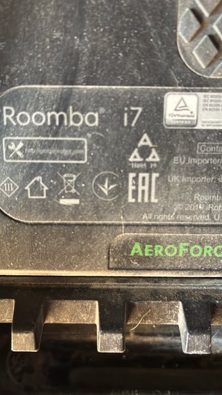 Roomba i7+ con recambios y bolsas