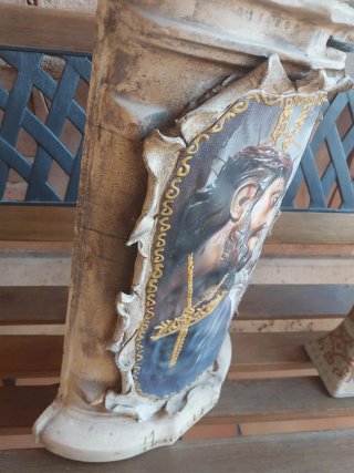 Teja Decorativa Religiosa Hecha a Mano