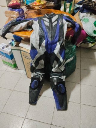 Mono de moto Richa Talla L, cuero