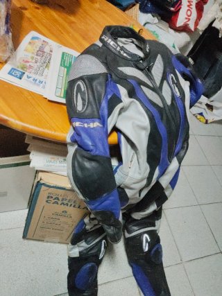 Mono de moto Richa Talla L, cuero