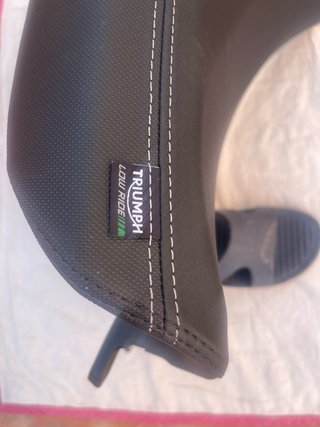 Asiento Bajo Triumph Explorer 1200 Actual.