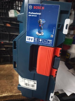 Taladro de impacto Bosch GDR 18V-215