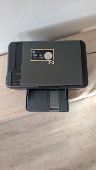 Impresora HP Deskjet F2420 Negra