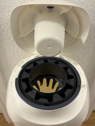 Contenedor de pañales con pedestal