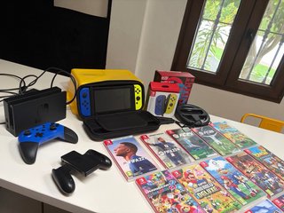 Nintendo Switch + 13 juegos físicos