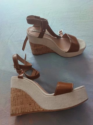 Cuñas Zara Tacon Corrcho Talla 38