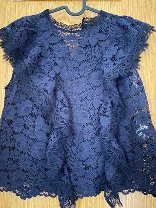 Blusa Zara encaje azul marino