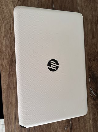 Ordenador portátil HP blanco