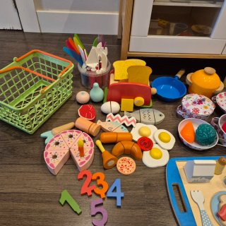 Cocina de juguete con accesorios