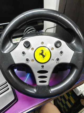 Volante Ferrari PS1/PS2 con Pedales